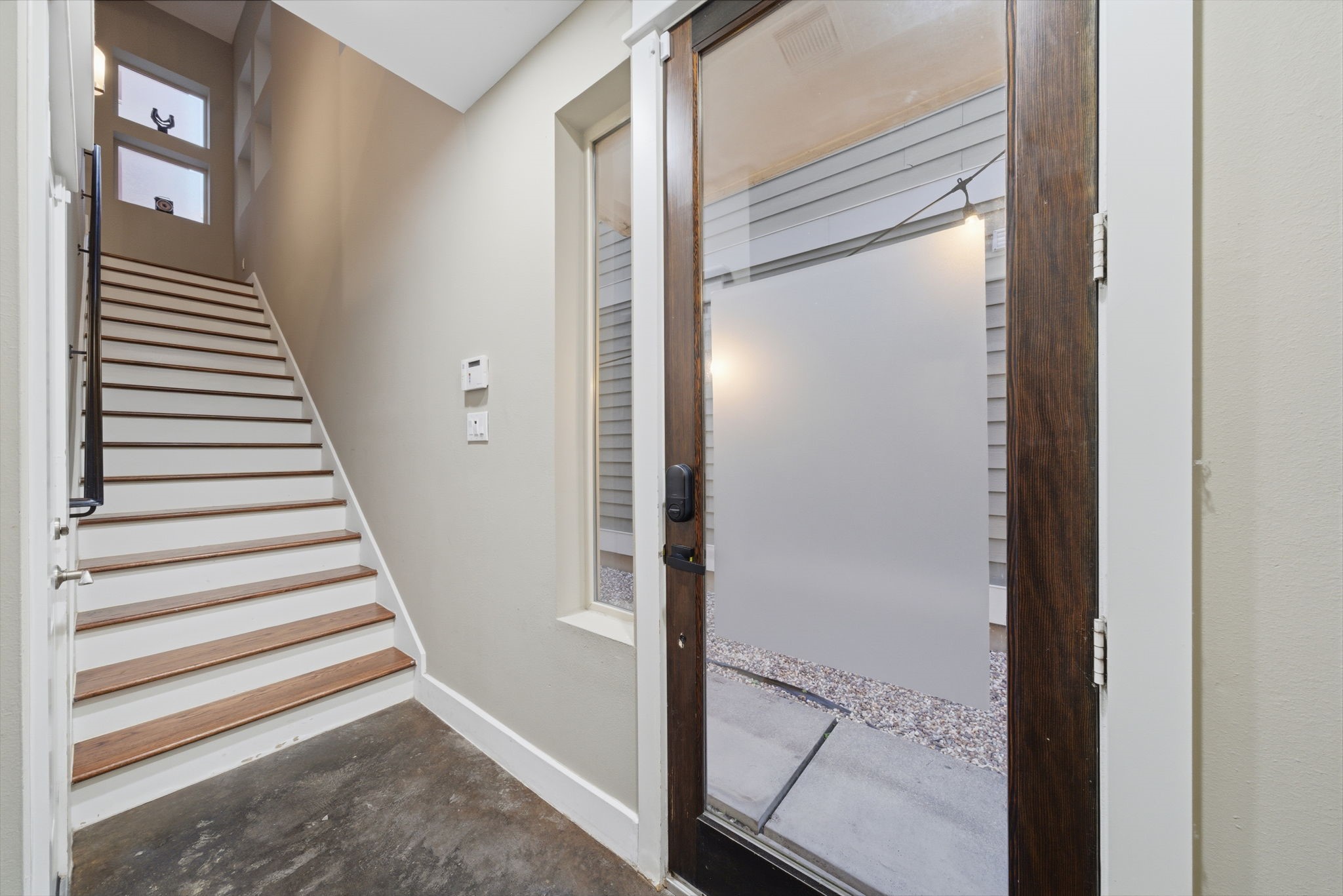 1036 West 24th Street Houston, TX 77008 - Photo 7 of 36