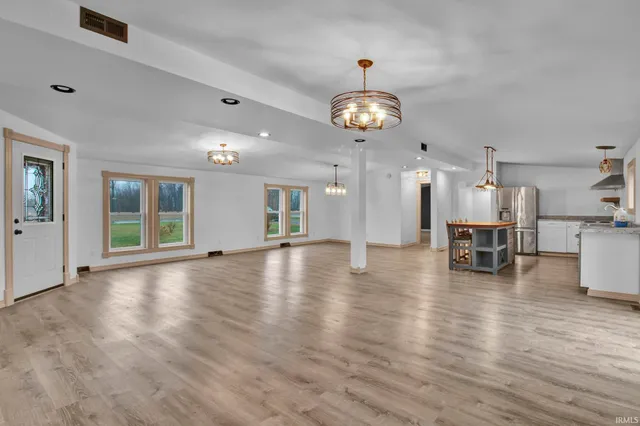 $225,000 | 1454 East 1275 South, Kokomo, IN 46901