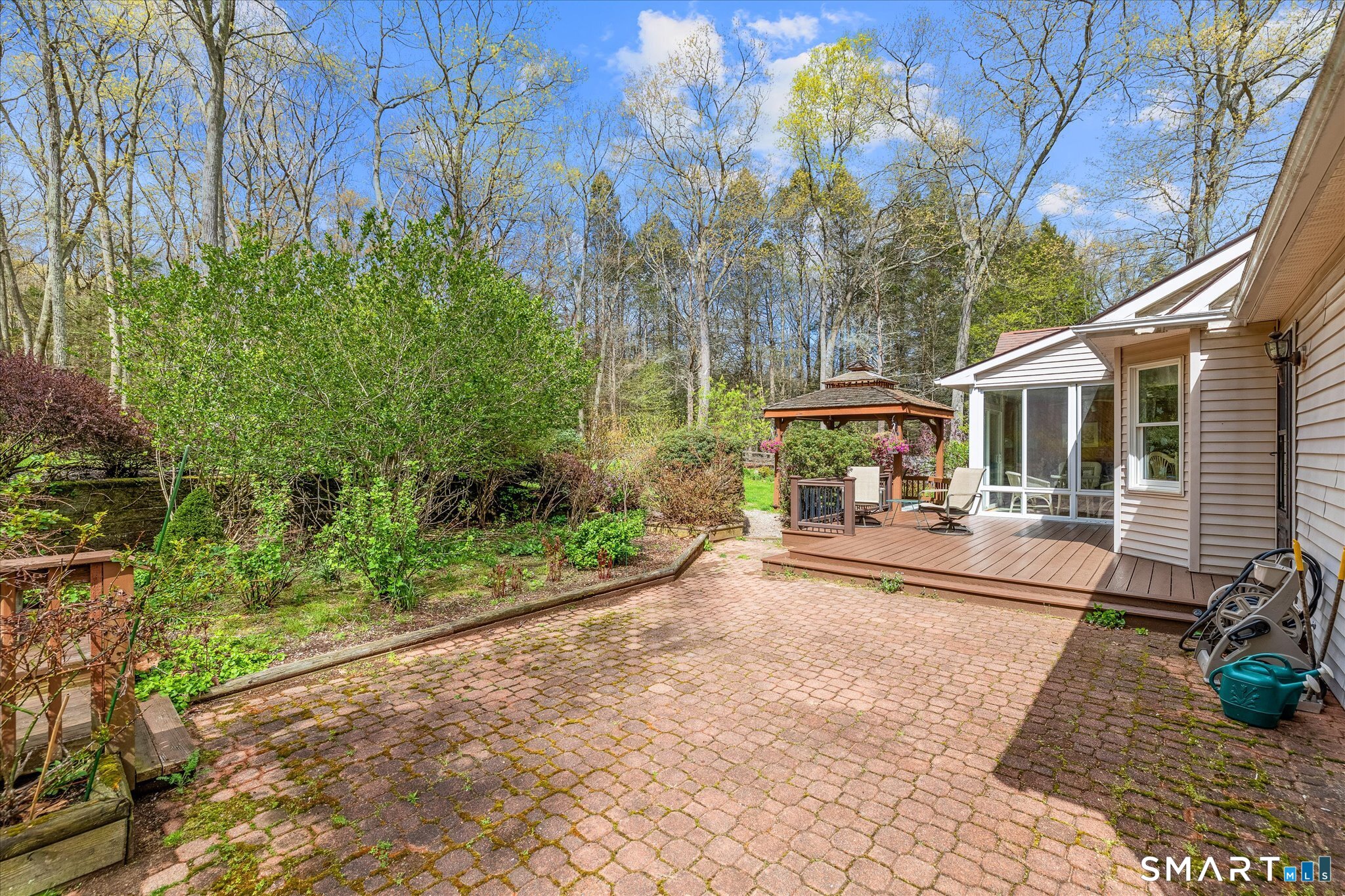 74 Taft Pond Road Pomfret, CT 06259 - Photo 5 of 40