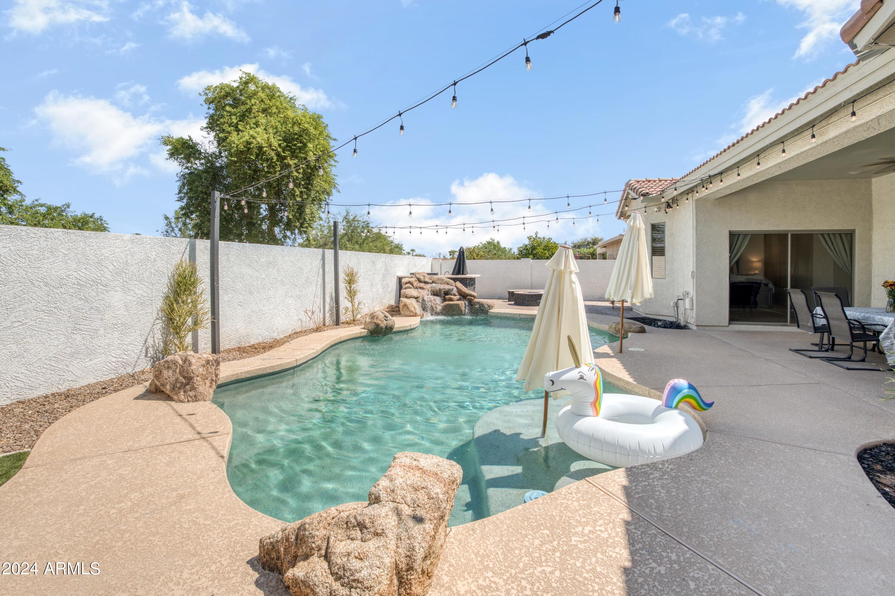 16852 West Northampton Road Surprise, AZ 85374 - Photo 2 of 31 Backyard