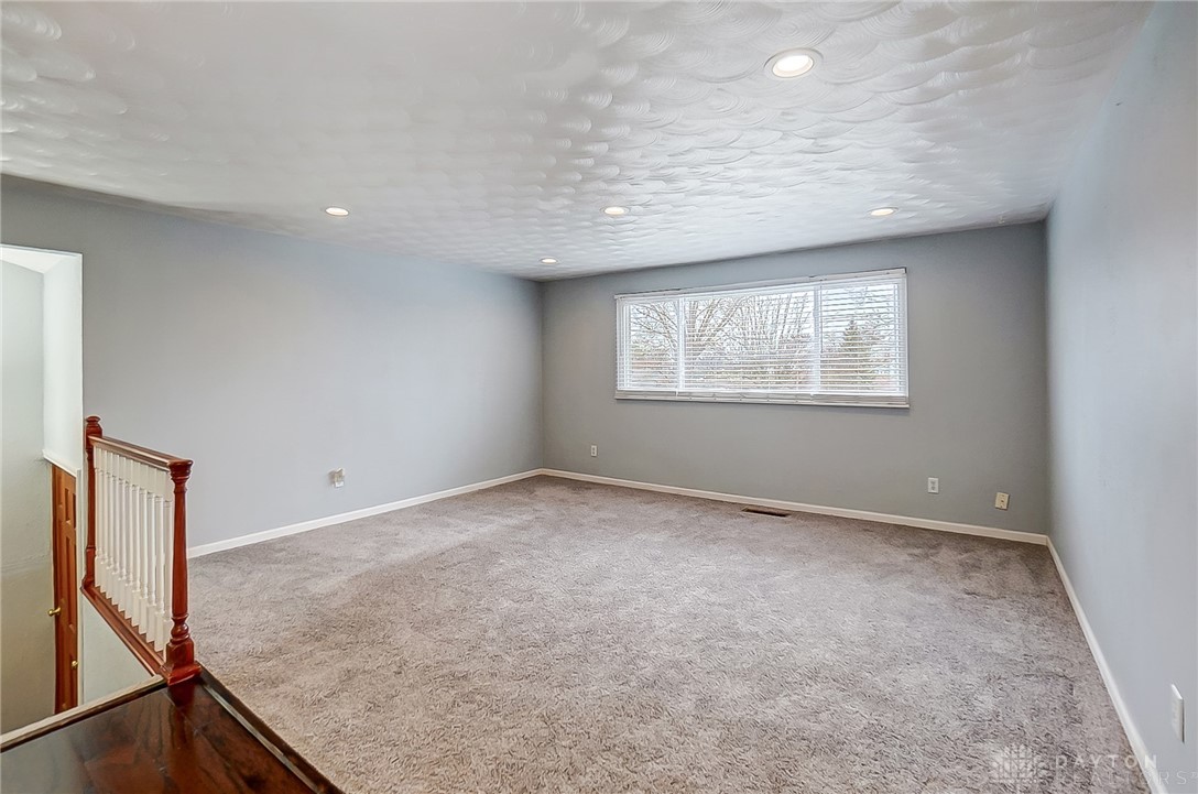 6316 Hemingway Road Dayton, OH 45424 - Photo 4 of 30 Gallery Image 4