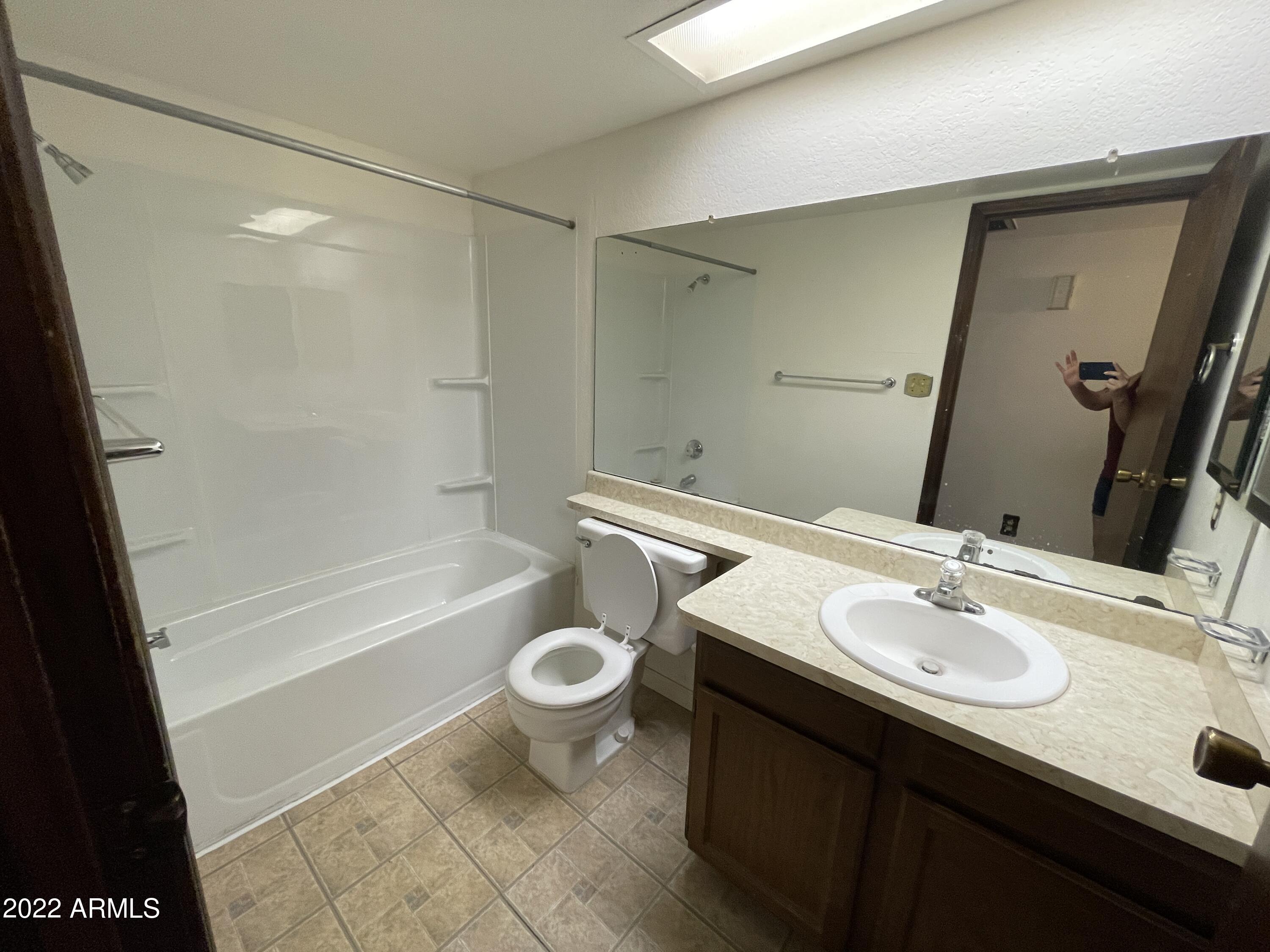 1845 West Utopia Road Phoenix, AZ 85027 - Photo 16 of 33 Hall BAth
