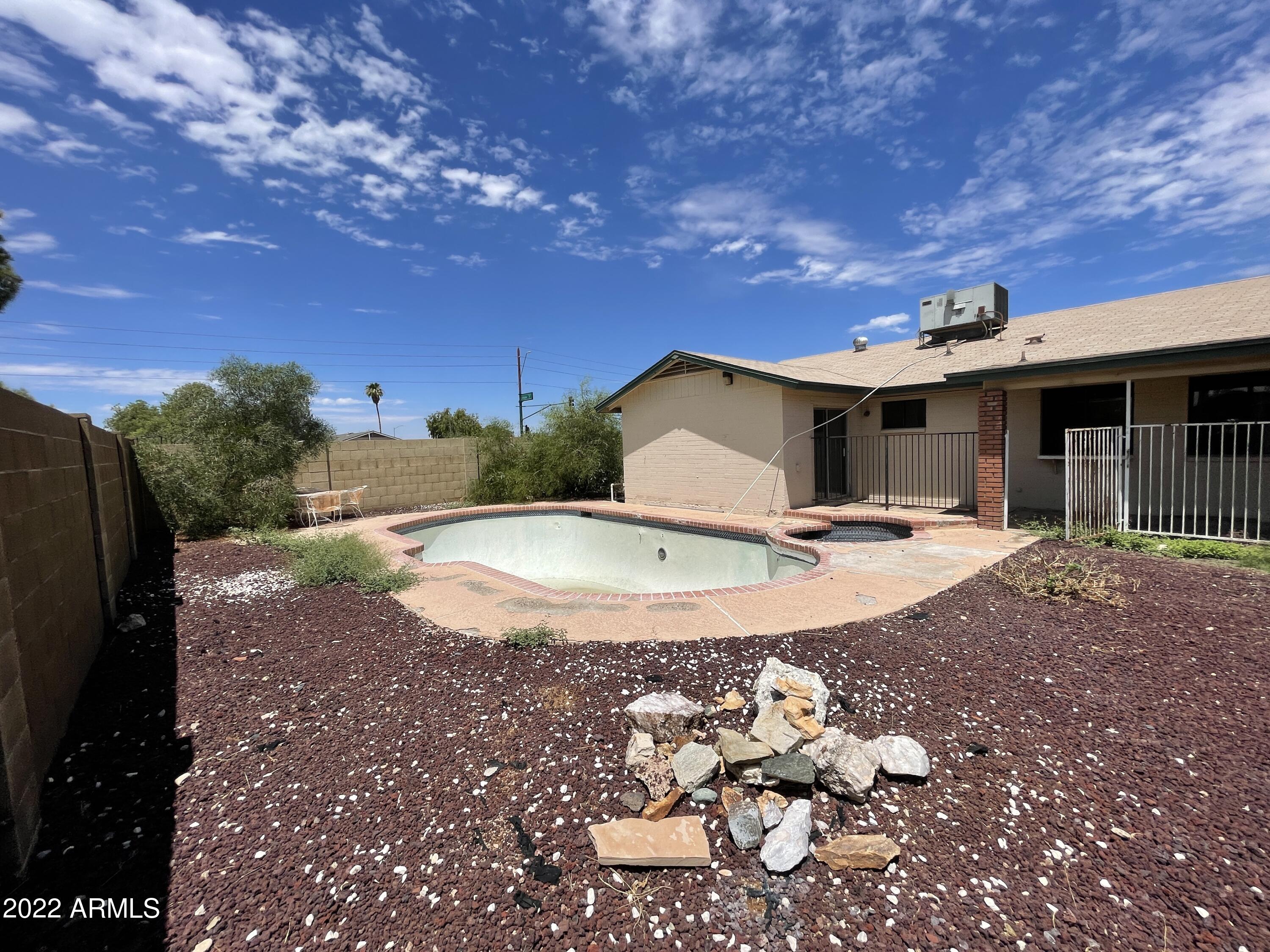 1845 West Utopia Road Phoenix, AZ 85027 - Photo 28 of 33 IMG_2797