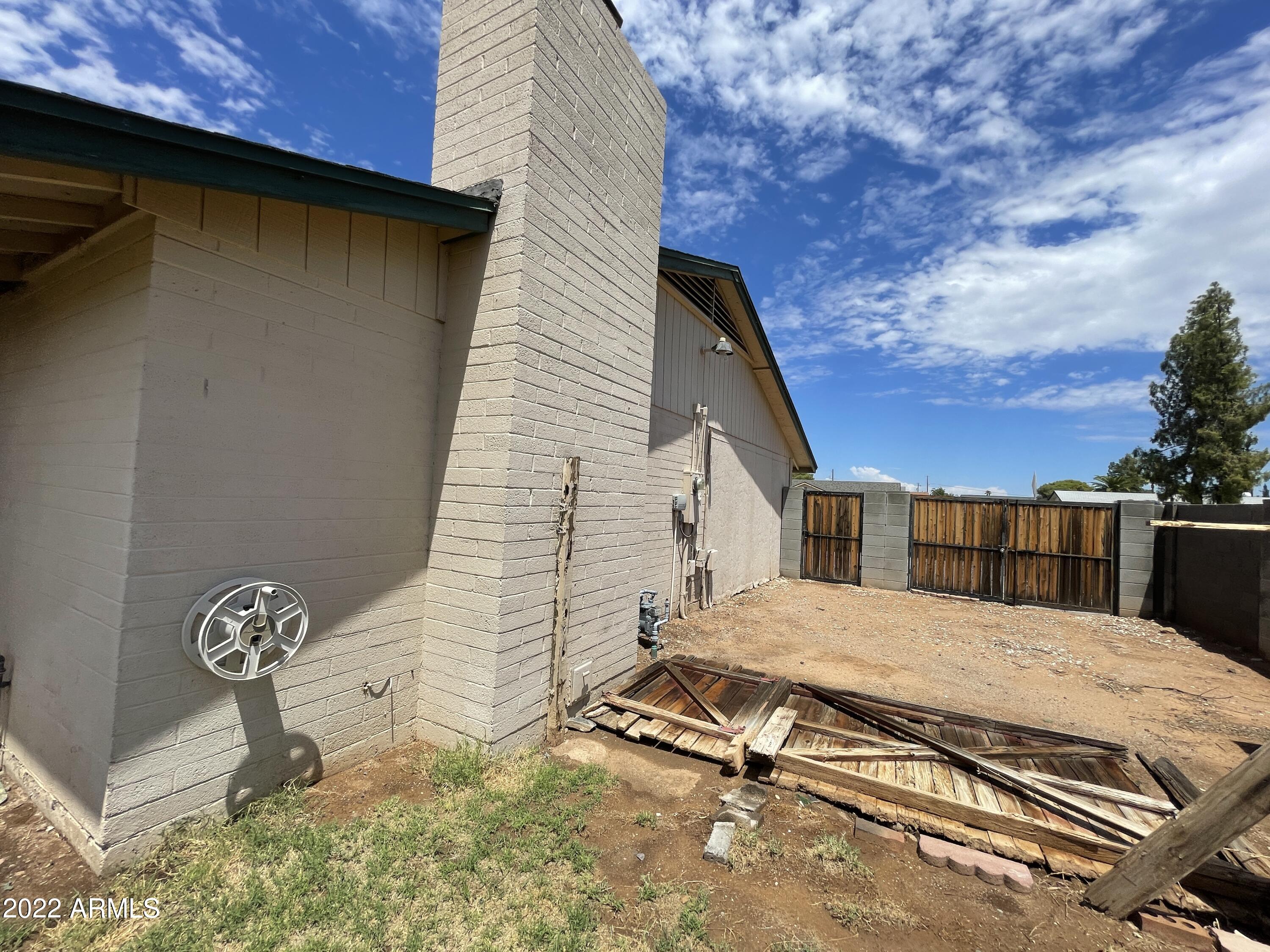 1845 West Utopia Road Phoenix, AZ 85027 - Photo 33 of 33 RV Gate