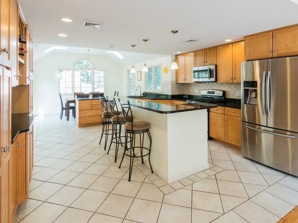 18 Emily Road Framingham, MA 01701 - Photo 2 of 26 Gallery Image 2