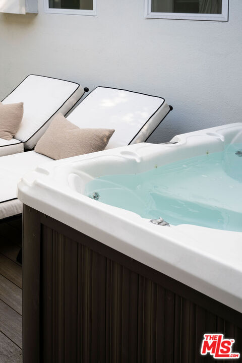 4080 Alla Road Los Angeles, CA 90066 - Photo 33 of 57 a close view of sink