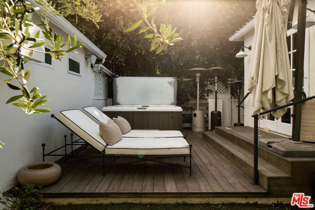 4080 Alla Road Los Angeles, CA 90066 - Photo 34 of 57 a outdoor space with a couch swing and chairs