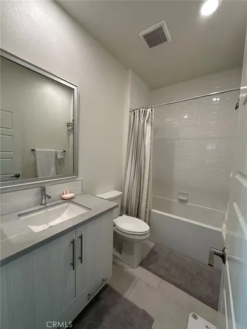 $5,300 | 109 Newall, Irvine, CA 92618