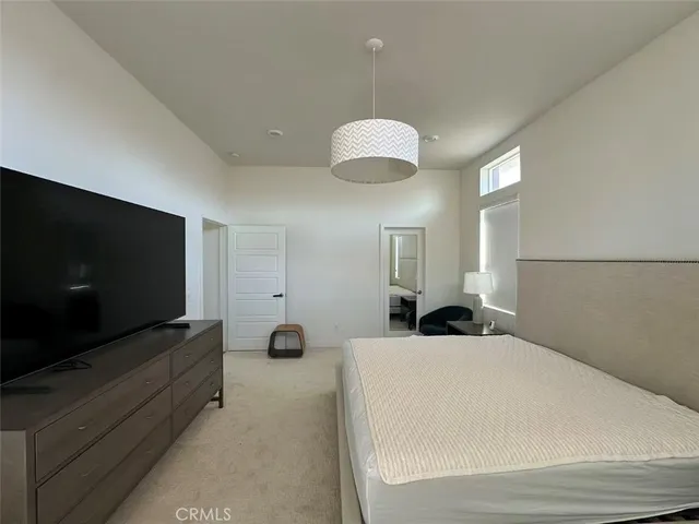 $5,300 | 109 Newall, Irvine, CA 92618