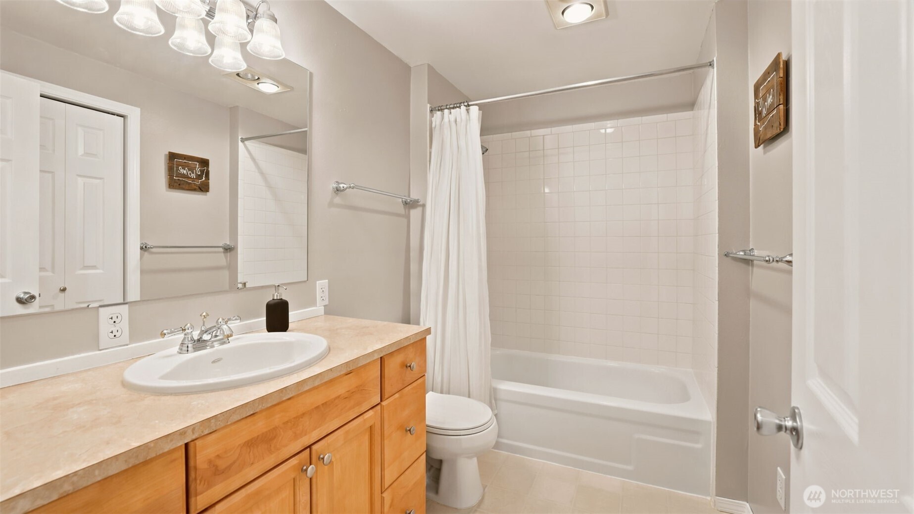 15824 Southeast 170th Street Renton, WA 98058 - Photo 14 of 28 Gallery Image 14