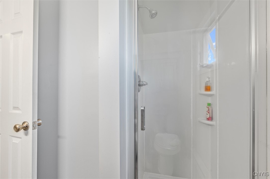 1387 County Rte 9 Volney, NY 13069 - Photo 16 of 40