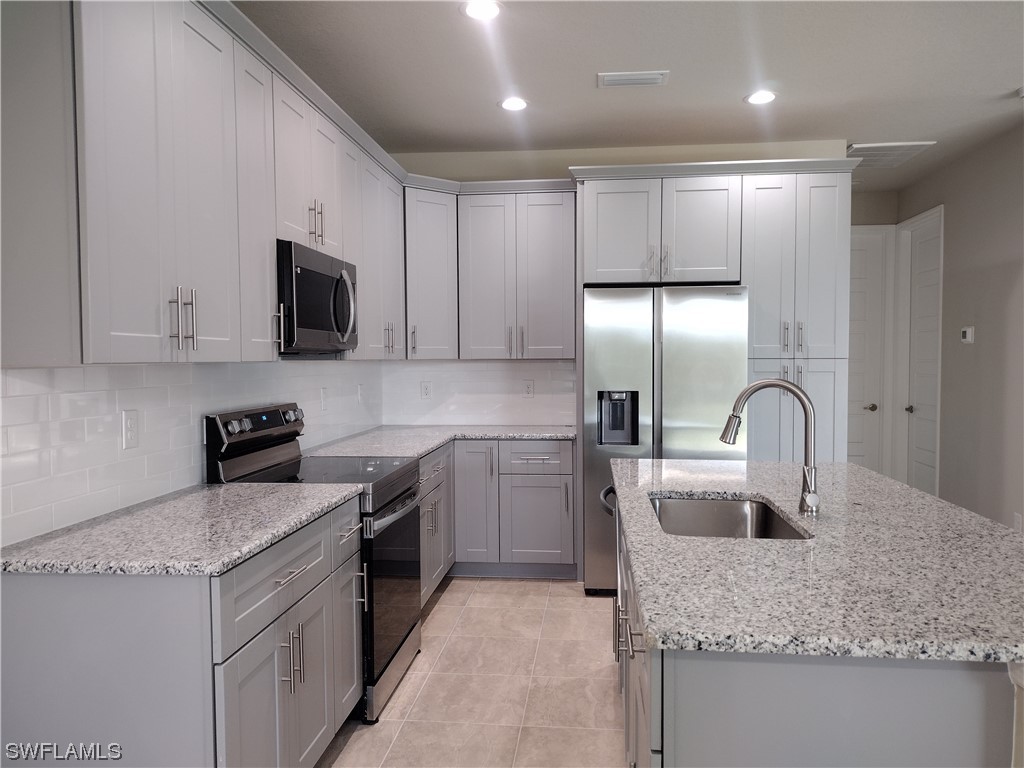 317 Neighborly Road LaBelle, FL 33935 - Photo 9 of 49 Gallery Image 9