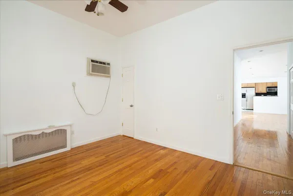 $1,499,999 | 148-11 10th Avenue | Whitestone