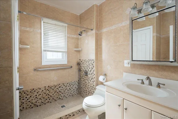 $1,499,999 | 148-11 10th Avenue | Whitestone