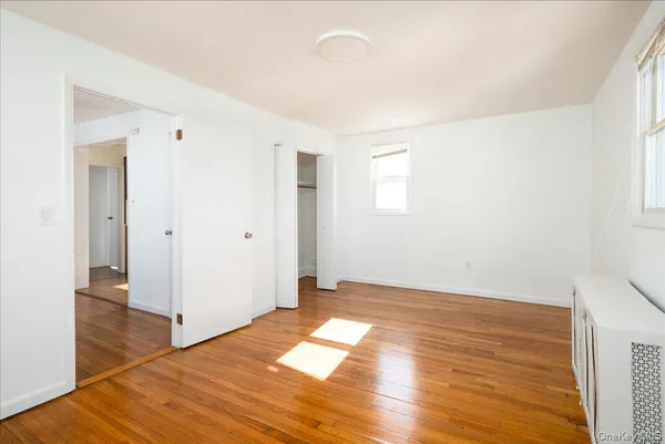 $1,499,999 | 148-11 10th Avenue | Whitestone