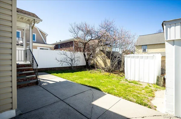 $1,499,999 | 148-11 10th Avenue | Whitestone