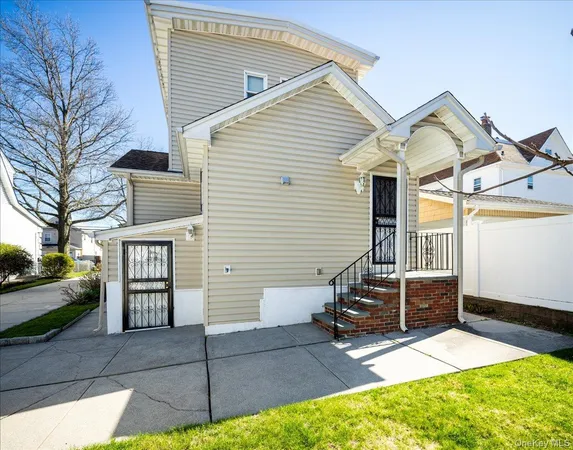 $1,499,999 | 148-11 10th Avenue | Whitestone