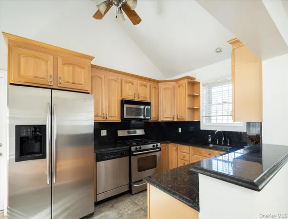 $1,499,999 | 148-11 10th Avenue | Whitestone