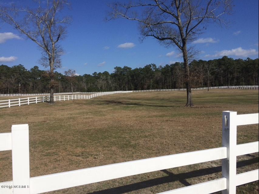 1040 West Firetower Road Swansboro, NC 28584 - Photo 20 of 43 19328b58-5217-439a-9e2e-5d41547dadde