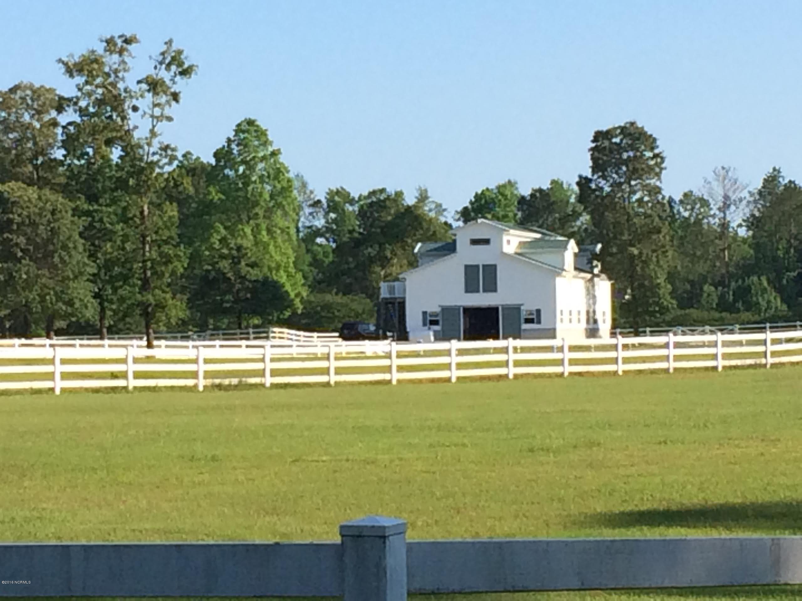 1040 West Firetower Road Swansboro, NC 28584 - Photo 21 of 43 34191980-0906-4180-af43-11ab6bd936f1