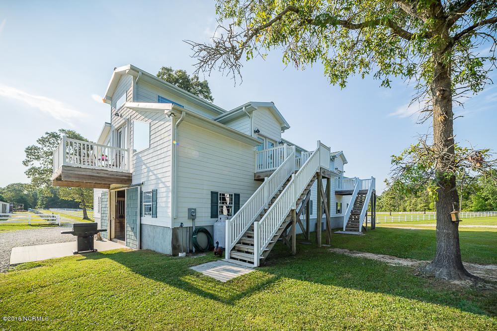 1040 West Firetower Road Swansboro, NC 28584 - Photo 3 of 43 Styron Photo-8170
