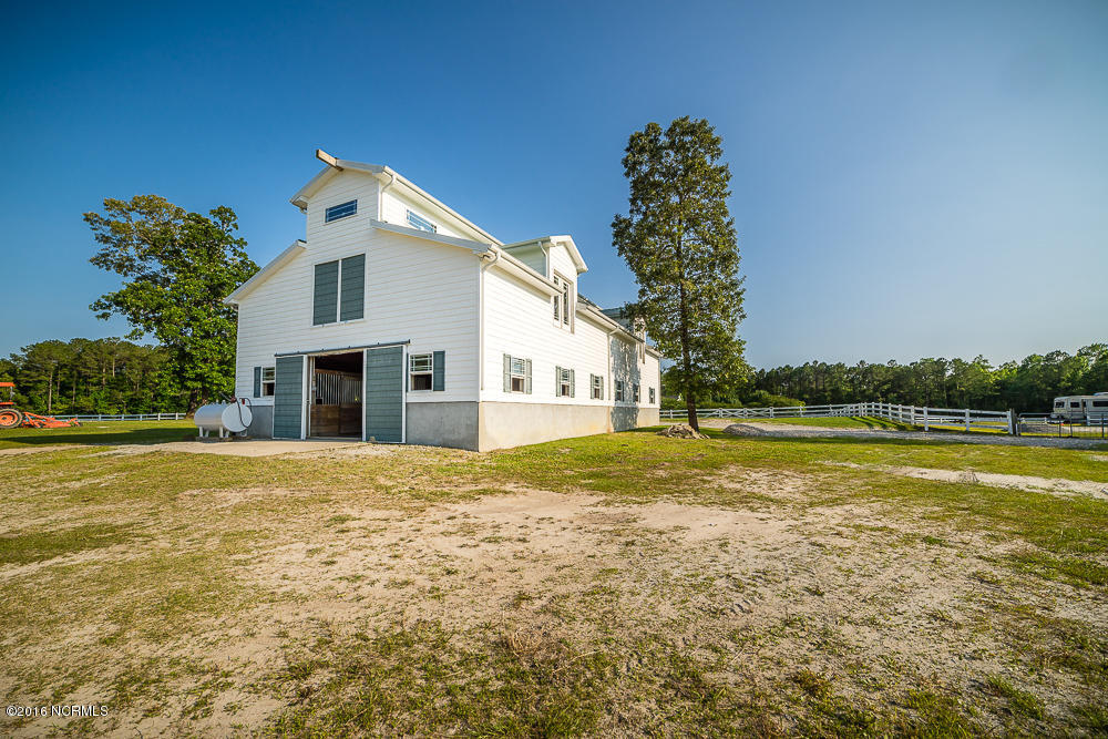 1040 West Firetower Road Swansboro, NC 28584 - Photo 34 of 43 Styron Photo-8171