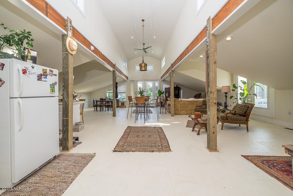 1040 West Firetower Road Swansboro, NC 28584 - Photo 5 of 43 Styron Photo-8185