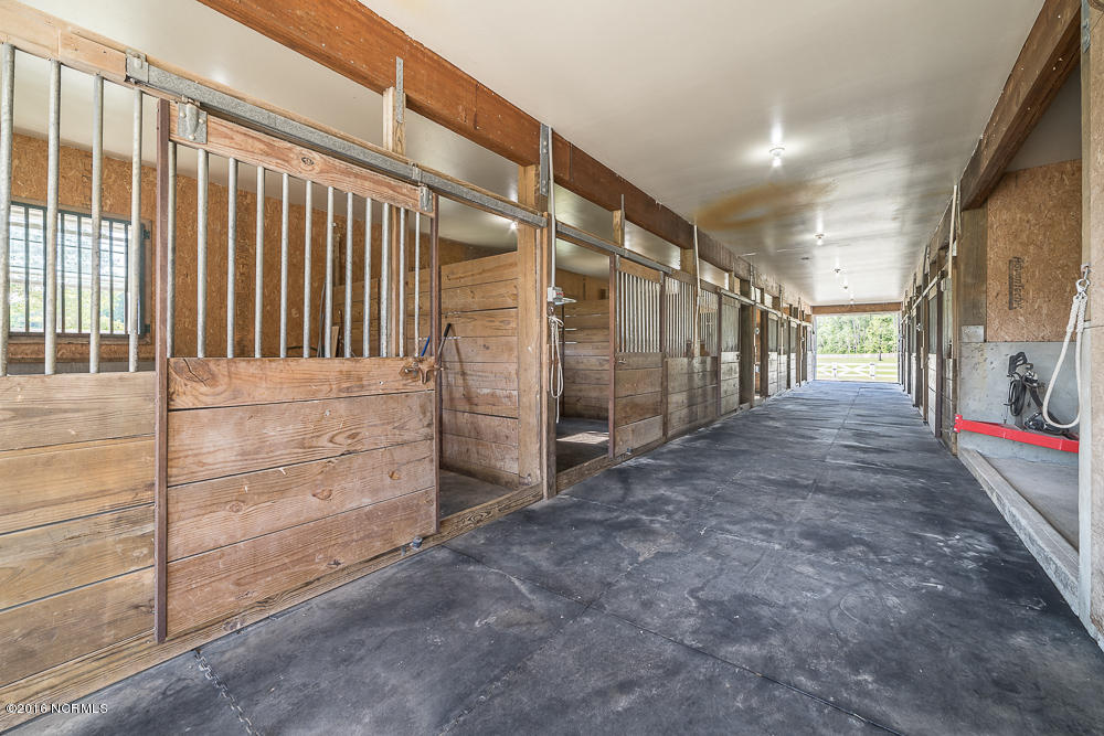1040 West Firetower Road Swansboro, NC 28584 - Photo 10 of 43 Styron Photo-8153-HDR