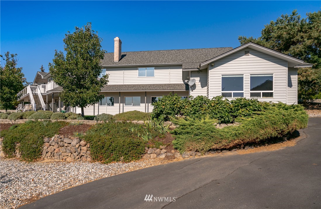 4123 Knowles Road Wenatchee, WA 98801 - Photo 2 of 40 Gallery Image 2