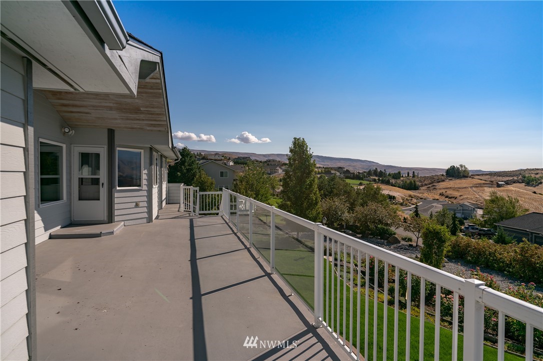 4123 Knowles Road Wenatchee, WA 98801 - Photo 11 of 40 Gallery Image 11