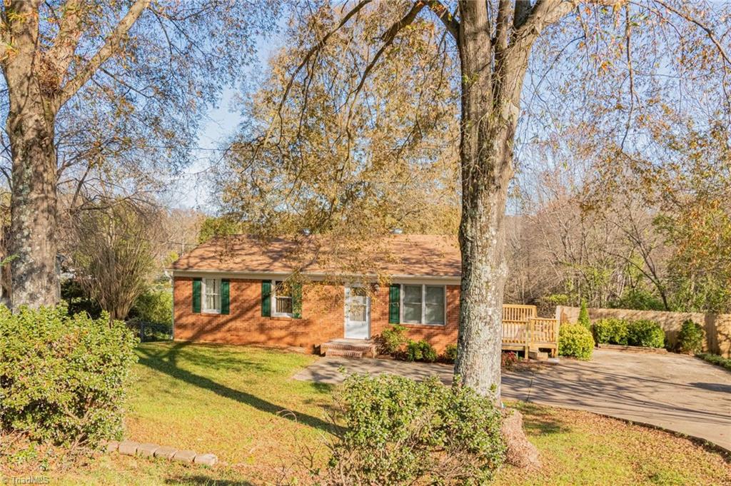 4981 Davis Road Winston-Salem, NC 27105 - Photo 1 of 30 Gallery Image 1