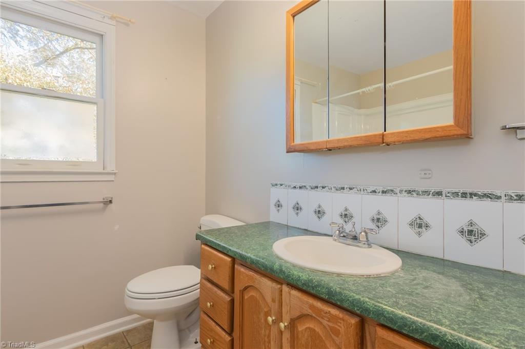 4981 Davis Road Winston-Salem, NC 27105 - Photo 12 of 30 Gallery Image 12