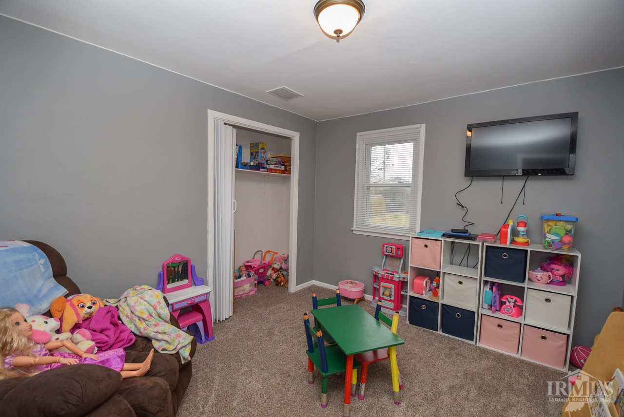 6317 West Taylor Road Muncie, IN 47304 - Photo 12 of 24 Gallery Image 12