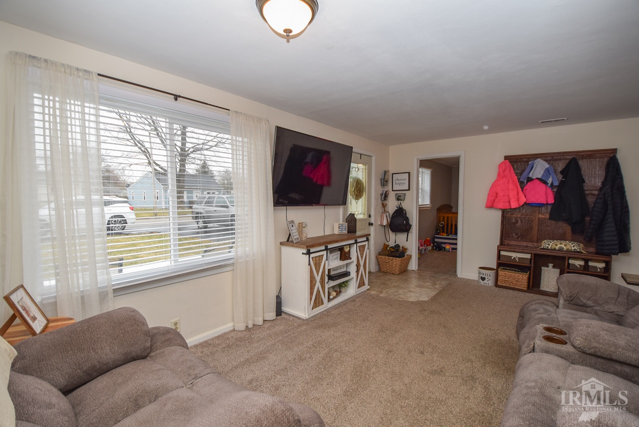 6317 West Taylor Road Muncie, IN 47304 - Photo 5 of 24 Gallery Image 5