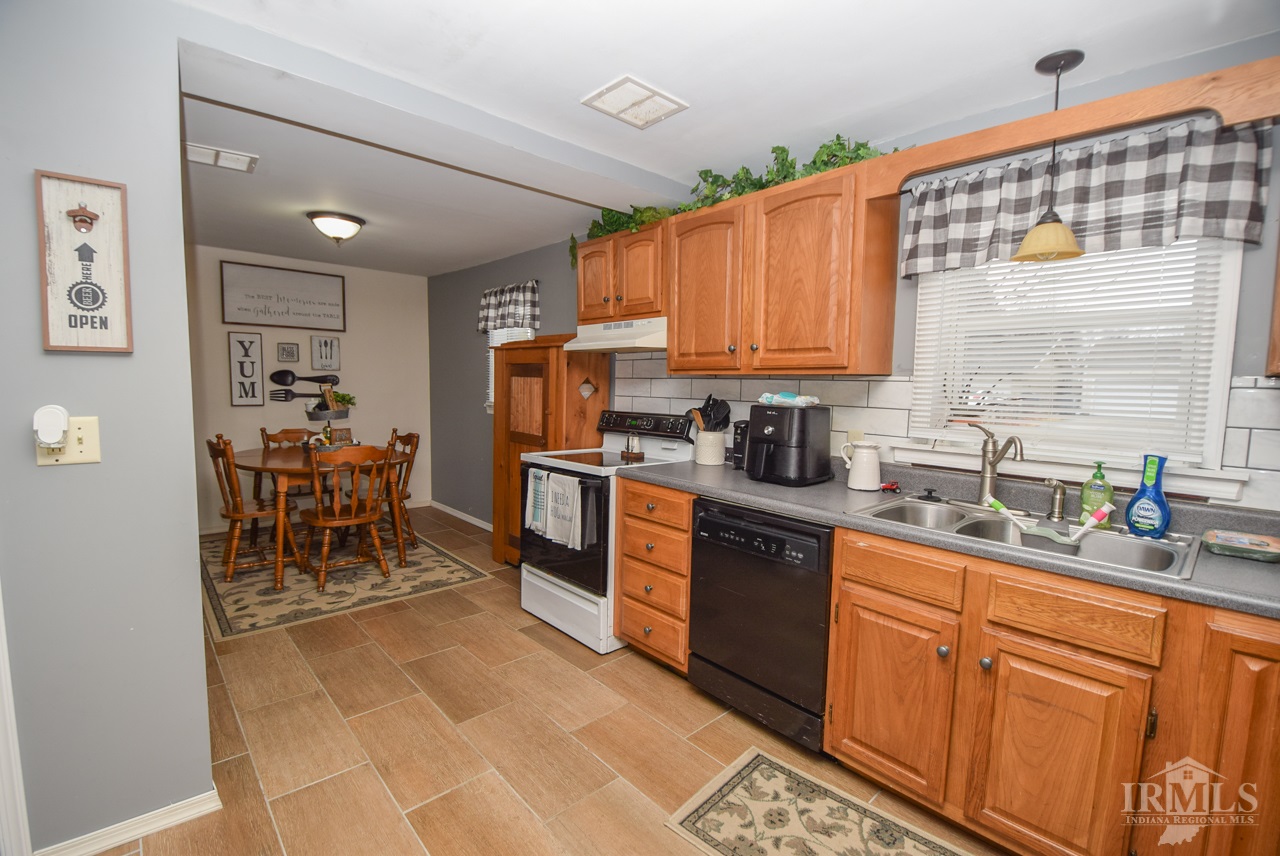 6317 West Taylor Road Muncie, IN 47304 - Photo 7 of 24 Gallery Image 7