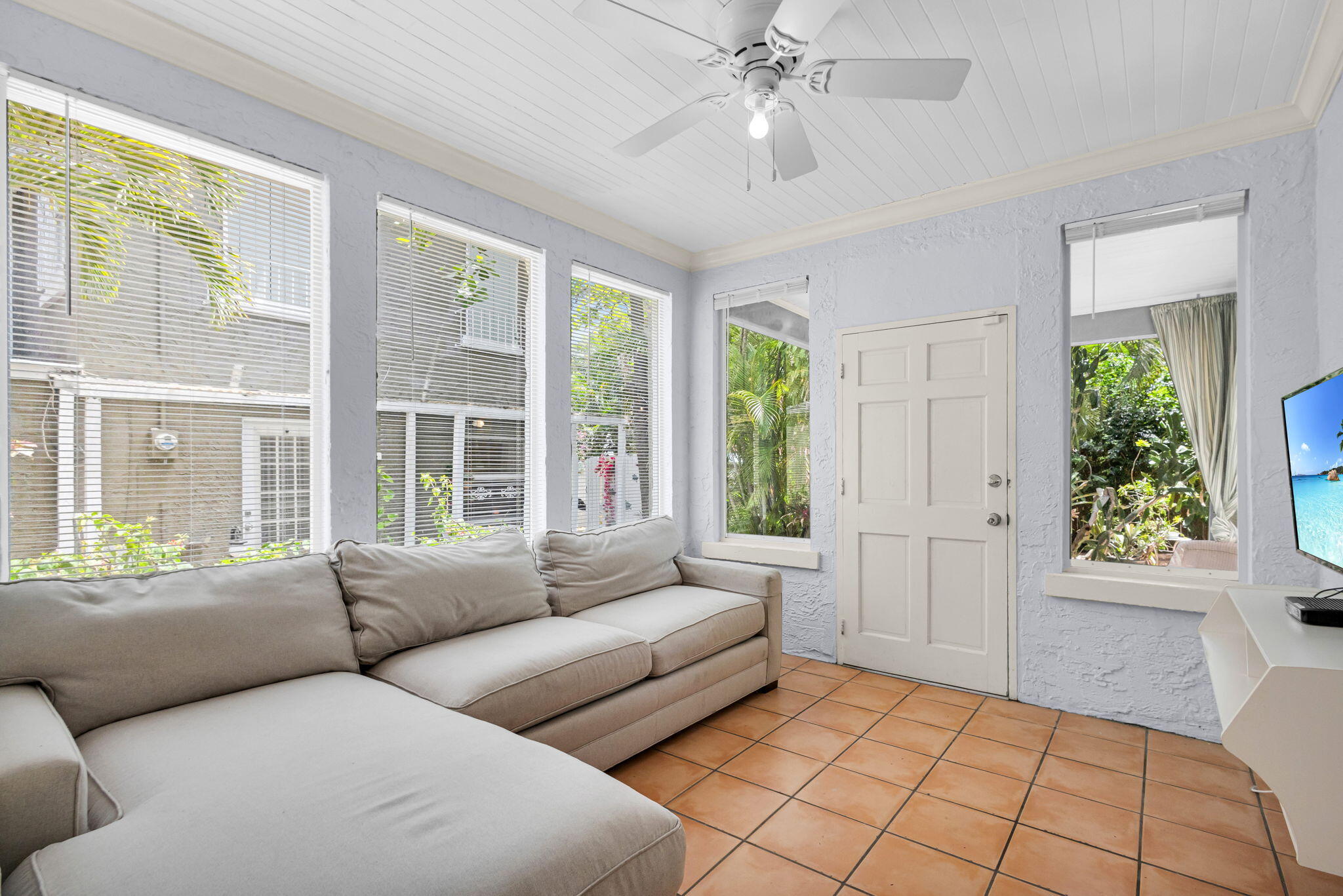 519 28th Street, Unit MAIN HOUSE West Palm Beach, FL 33407 - Photo 33 of 67 a living room with furniture and a large window