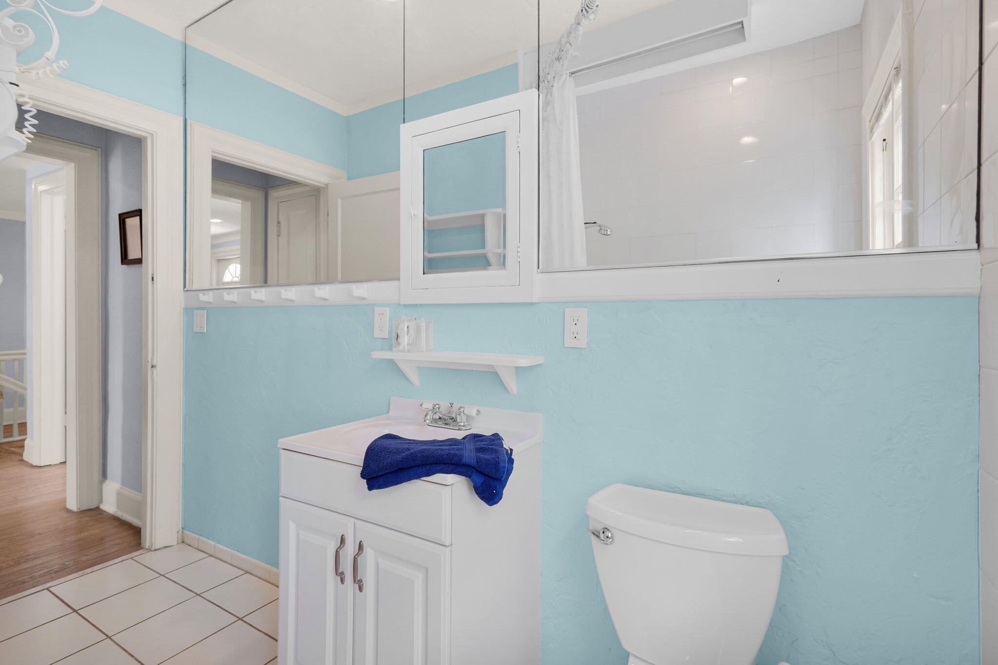 519 28th Street, Unit MAIN HOUSE West Palm Beach, FL 33407 - Photo 40 of 67 a bathroom with a toilet and a sink