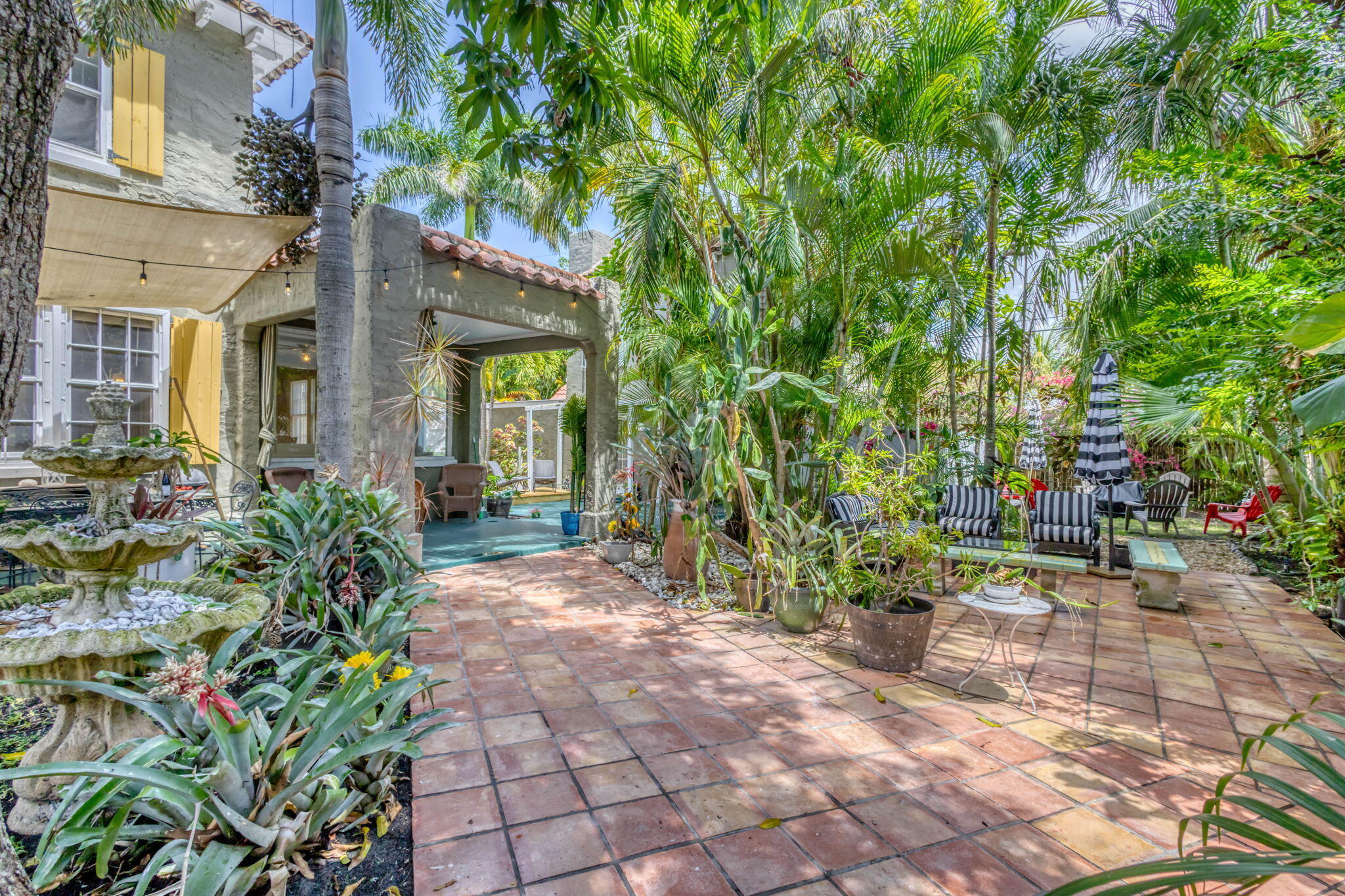 519 28th Street, Unit MAIN HOUSE West Palm Beach, FL 33407 - Photo 50 of 67 Back Yard