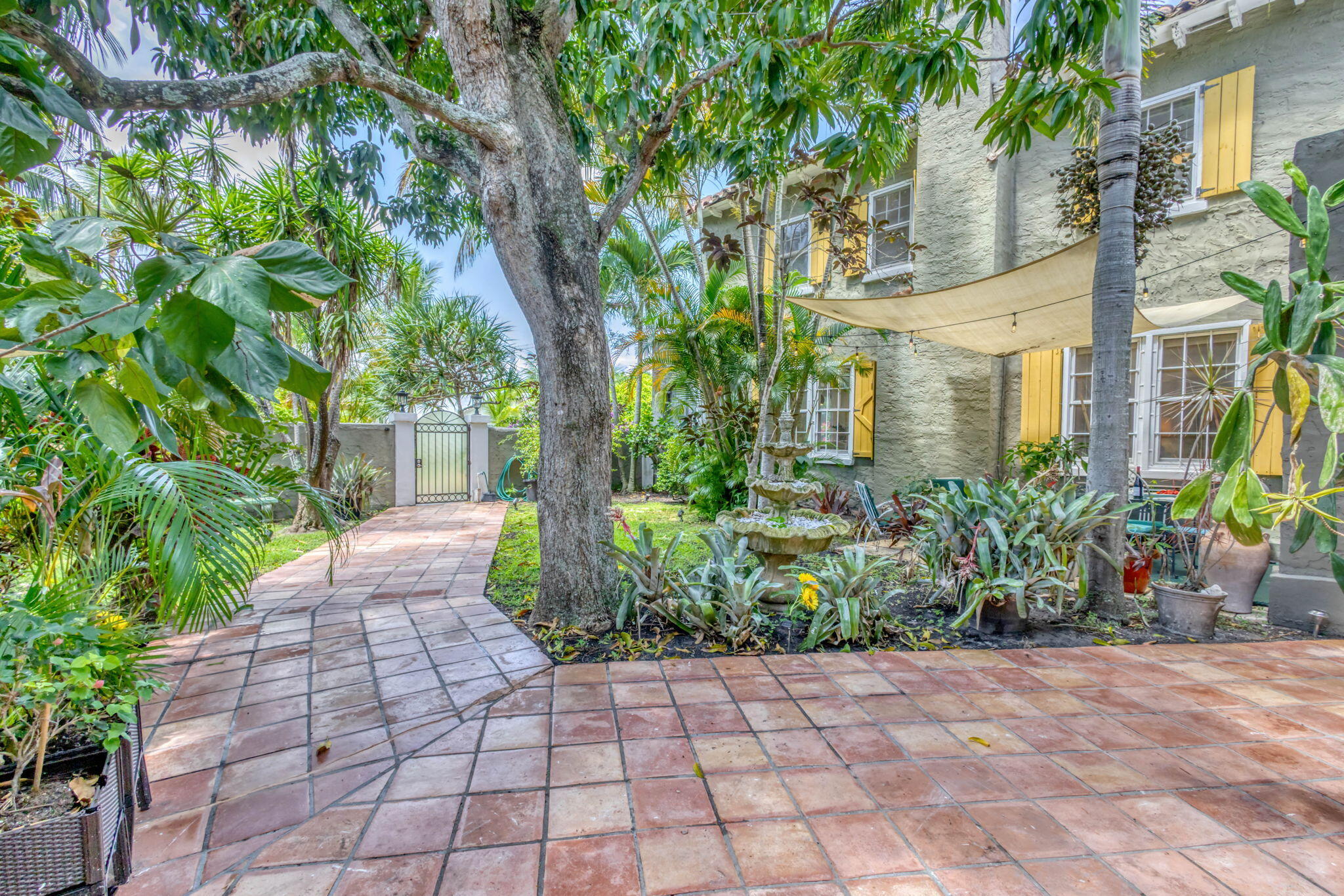 519 28th Street, Unit MAIN HOUSE West Palm Beach, FL 33407 - Photo 51 of 67 Back Yard