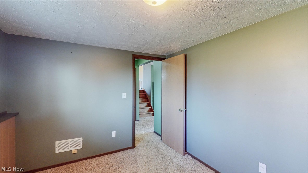 5225 Waterloo Road Atwater, OH 44201 - Photo 23 of 43 Possible 4th bedroom