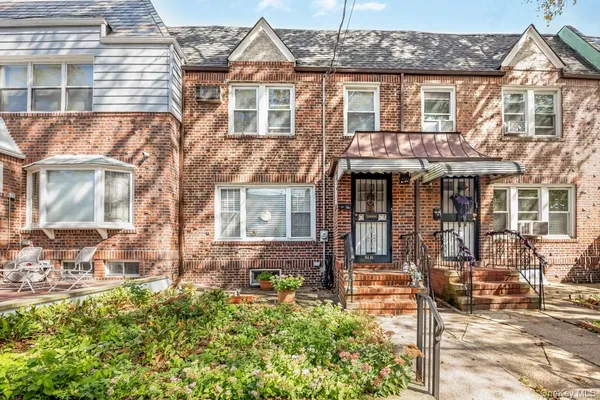 $838,000 | 64-45 79th Street | Middle Village