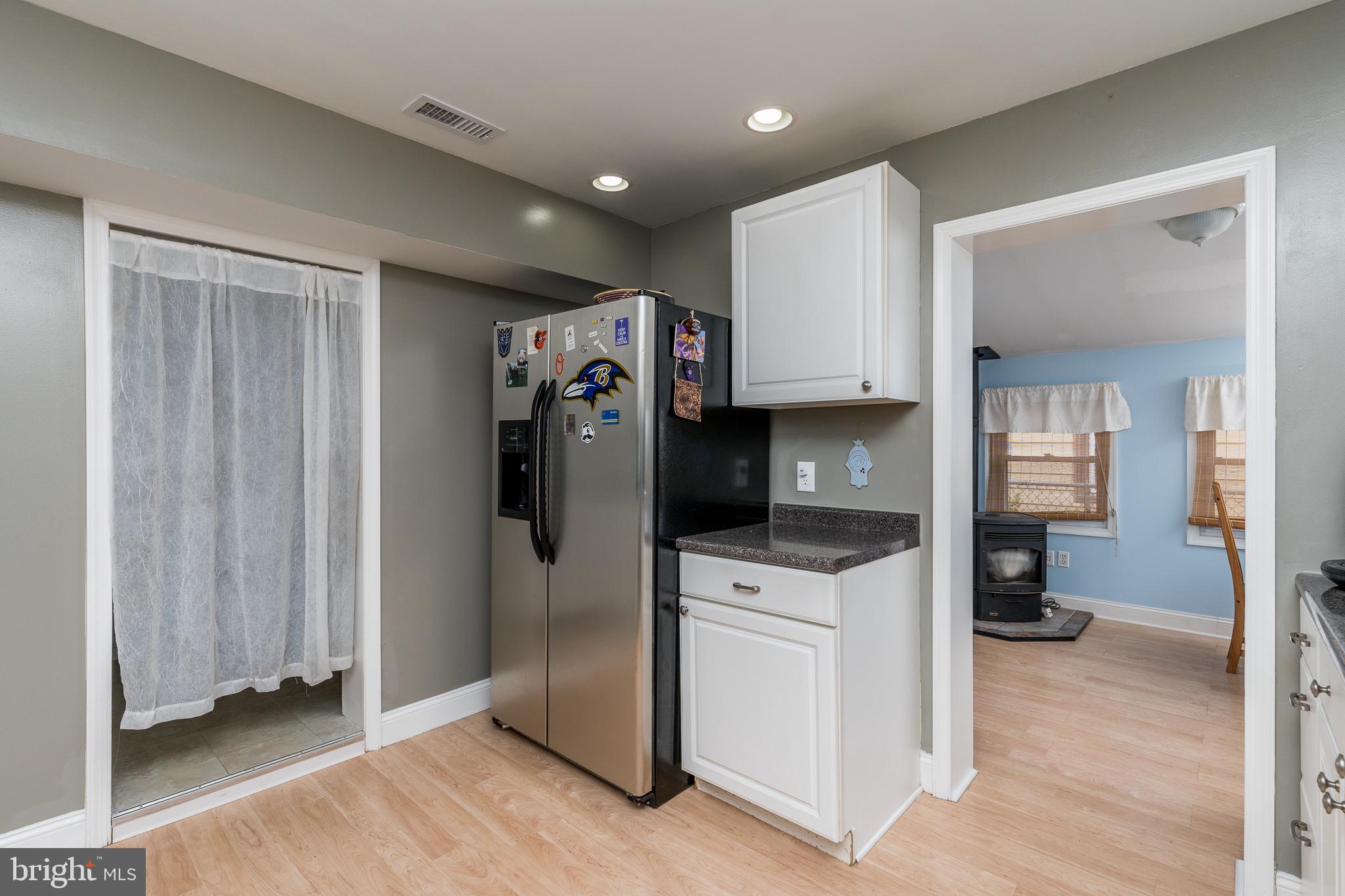 7713 Meath Road Baltimore, MD 21222 - Photo 8 of 22