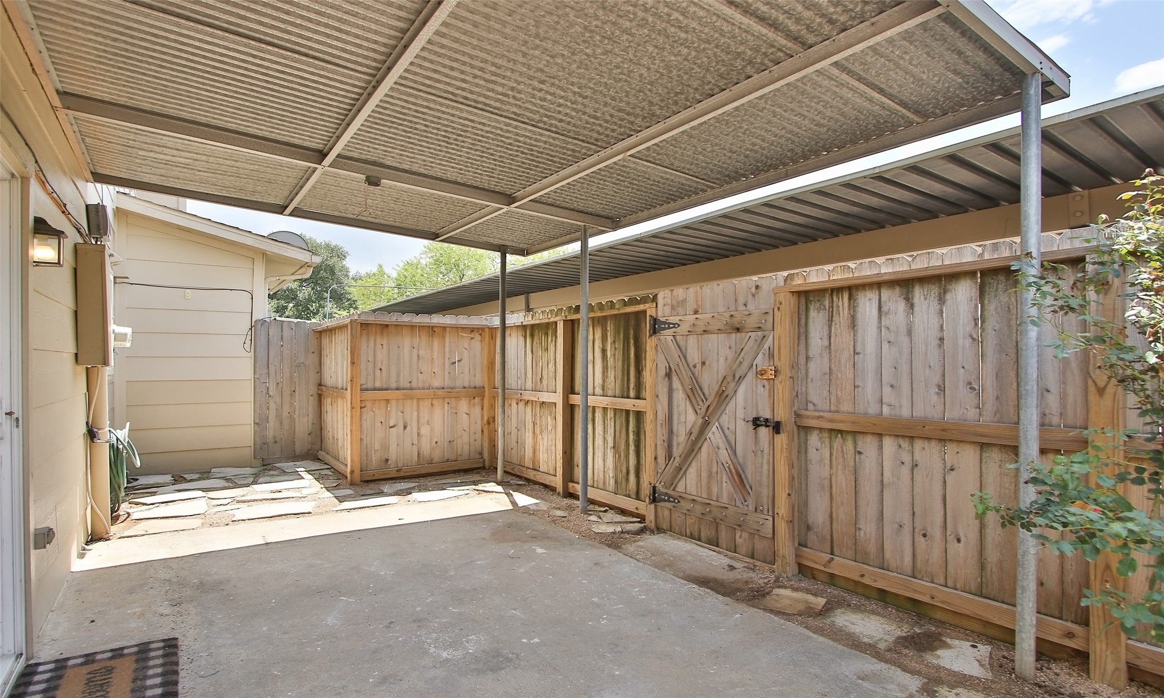 14641 Perthshire Road Houston, TX 77079 - Photo 27 of 37