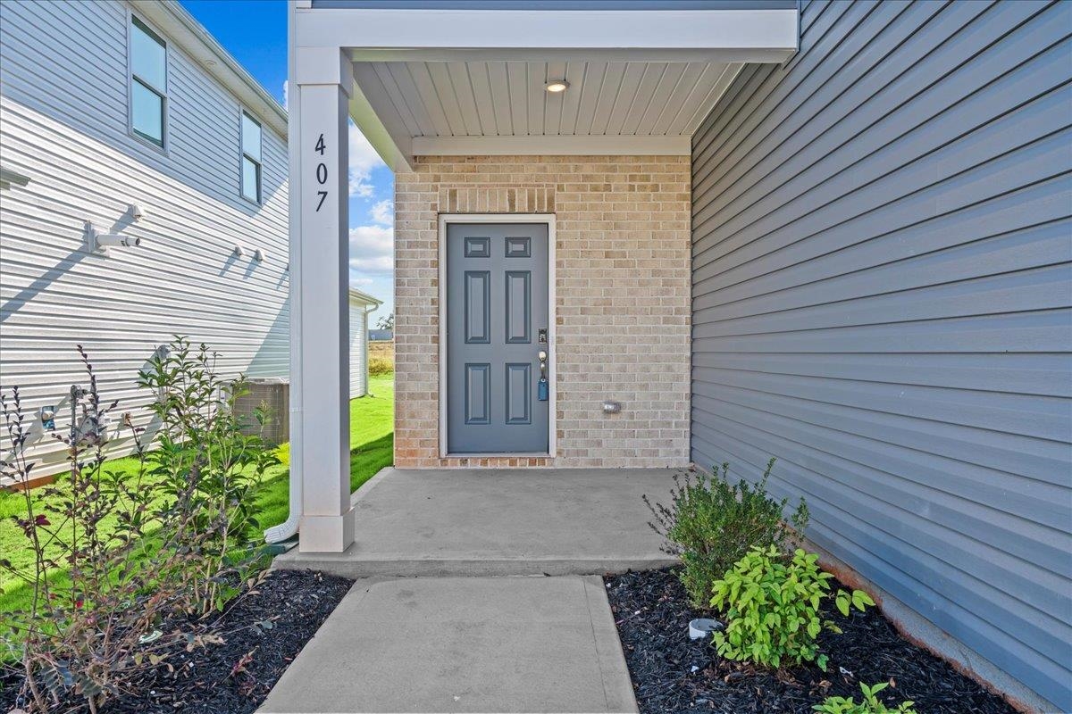 407 Shortleaf Lane Pendleton, SC 29670 - Photo 2 of 37