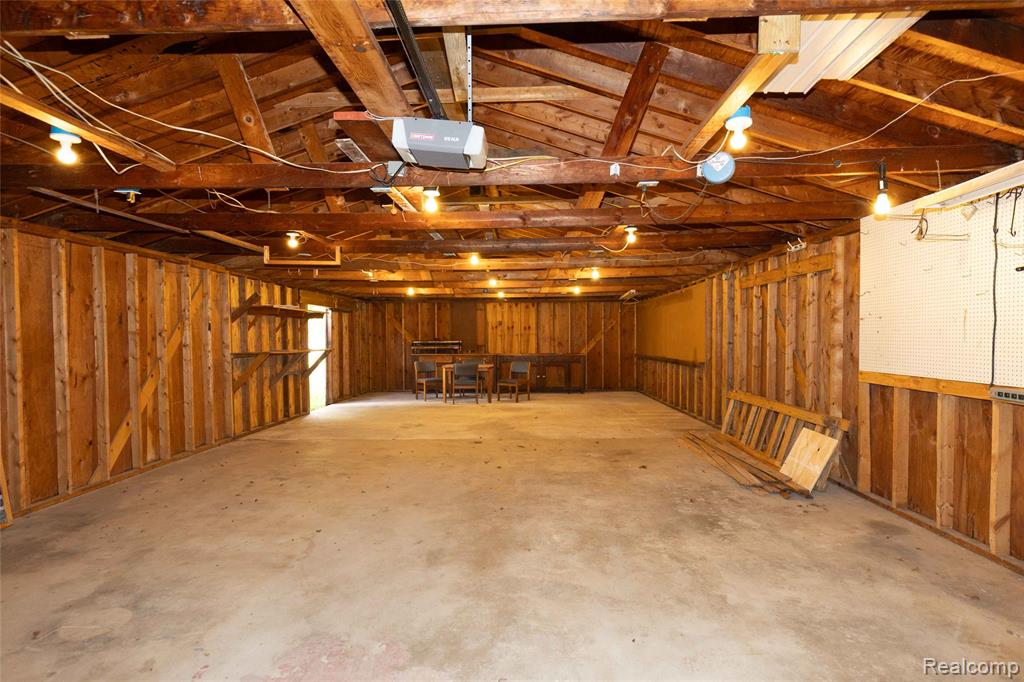 5140 Eastview Road Clarkston, MI 48346 - Photo 37 of 53 Gallery Image 37