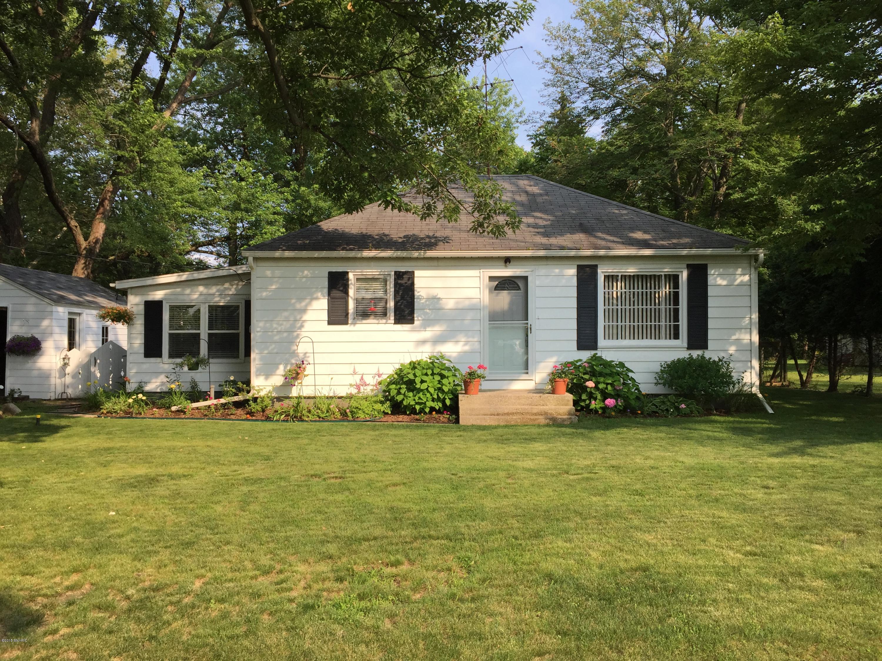 5338 East R Avenue Portage, MI 49002 - Photo 1 of 20 Front of House