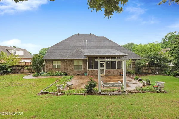 $455,900 | 31 Brookhollow Cove, Jackson, TN 38305