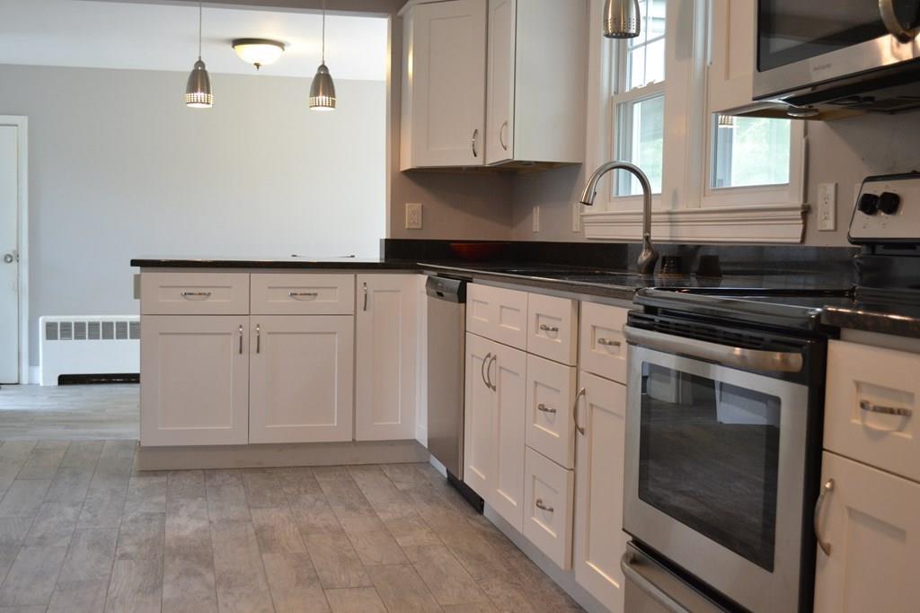 7 Rockwood Road Natick, MA 01760 - Photo 4 of 30 Gallery Image 4