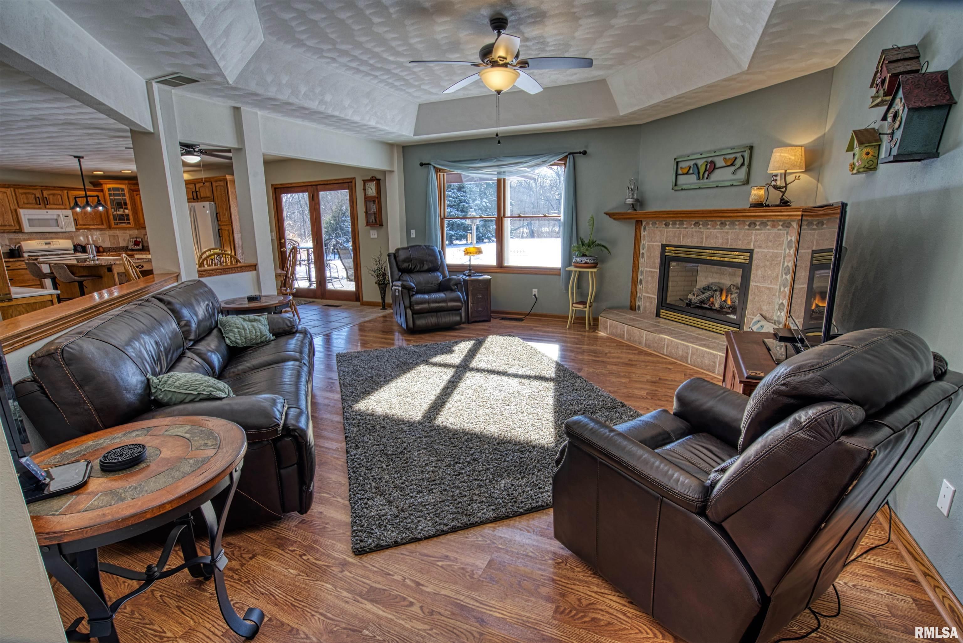 3812 South Wheatfield Way Mapleton, IL 61547 - Photo 4 of 42
