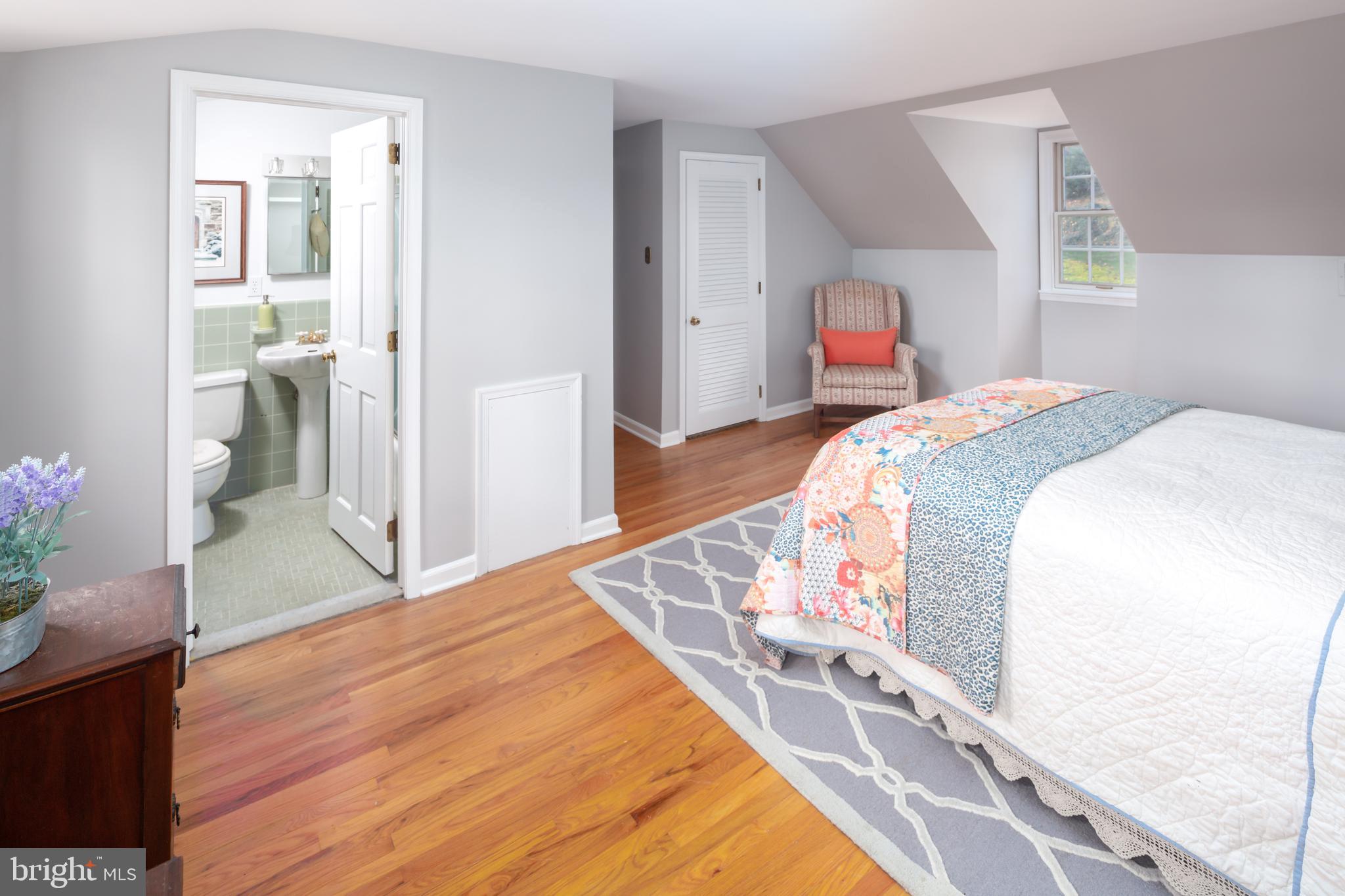 664 Malin Road Newtown Square, PA 19073 - Photo 26 of 42 Bedroom Five with En Suite.
